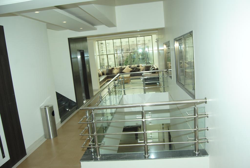 Hotel City Heart Shirdi Esterno foto